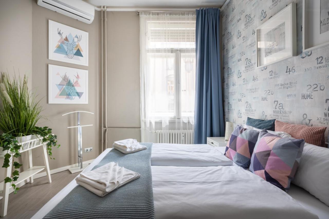 Bpr Chic Gem In The Heart Of The City Будапеща Екстериор снимка