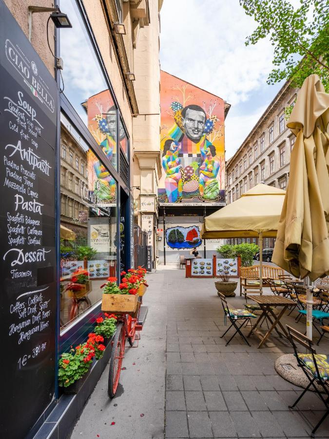 Bpr Chic Gem In The Heart Of The City Будапеща Екстериор снимка